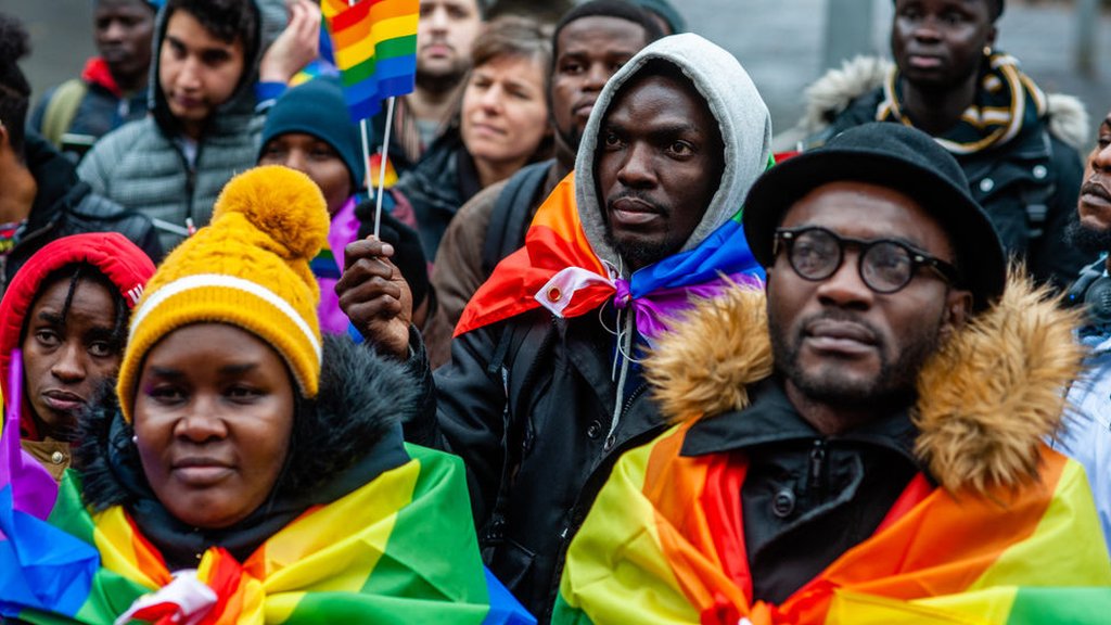 Te explicamos lo que está sucediendo en Uganda: la situación de la comunidad LGBTQ+